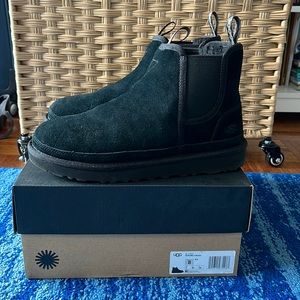 UGG Neumel Chelsea Boot